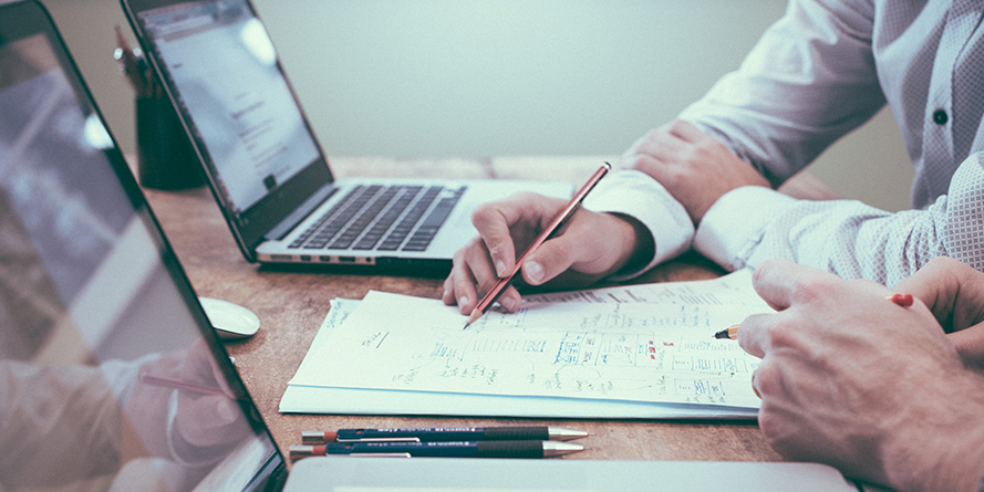 ¿Por qué es importante adquirir un software de gestión empresarial en la organización?